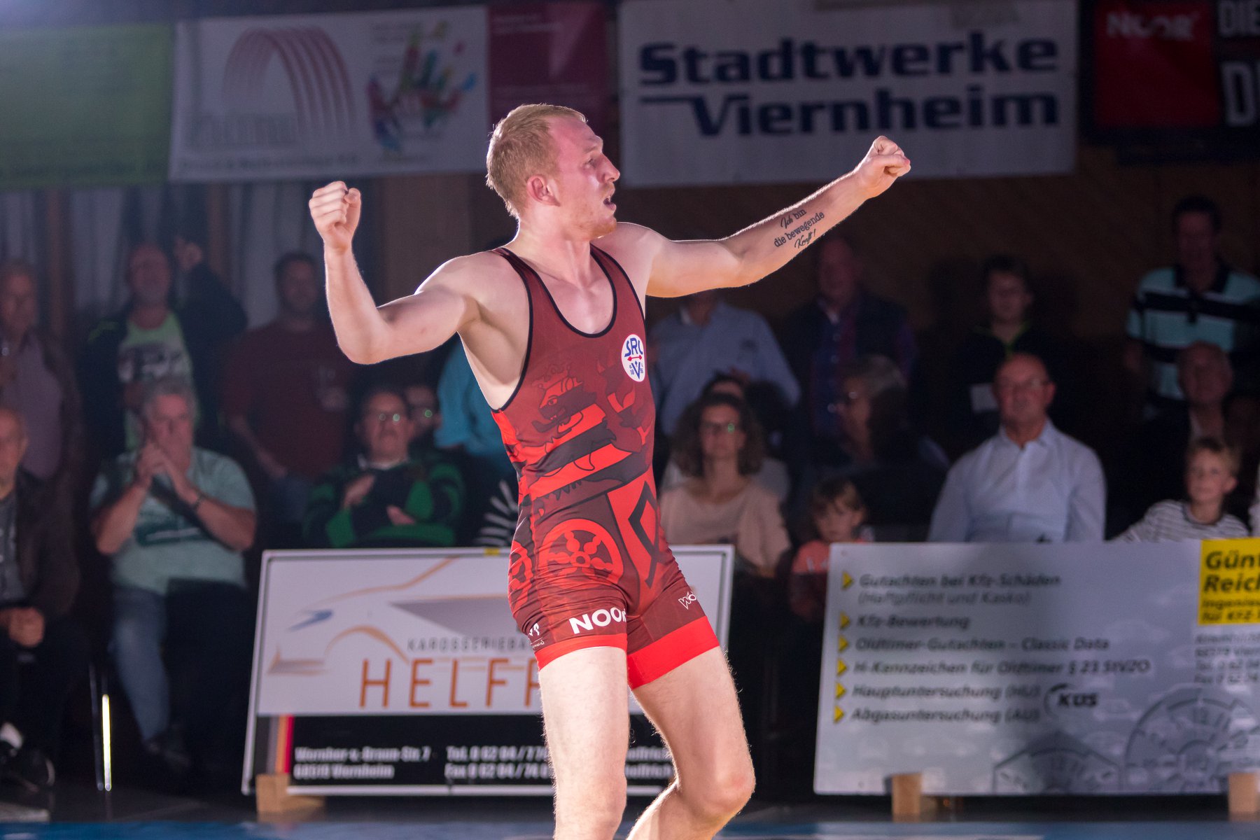 Matthias Schmidt feiert seinen Sieg